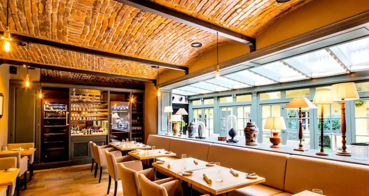 Grand Cru Interior