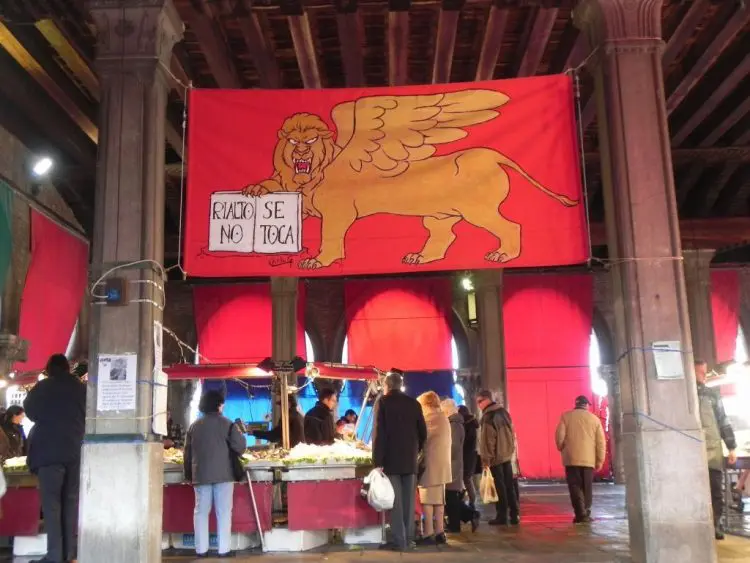 An especially menacing Venetian lion