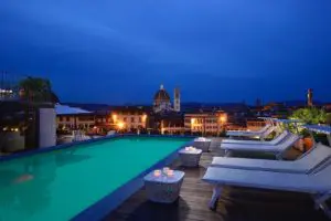 Photo from the Grand Hotel Minerva: https://www.grandhotelminerva.com/en/food-and-drinks_sky-lounge.html