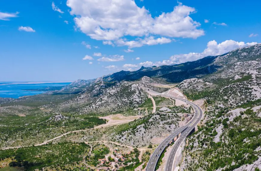 Highways, Scenic Routes & Coastal Roads
