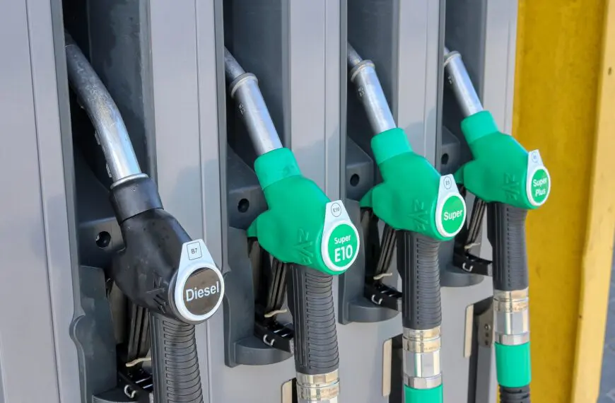 Rental Advice, Refuelling, and Rest Stops