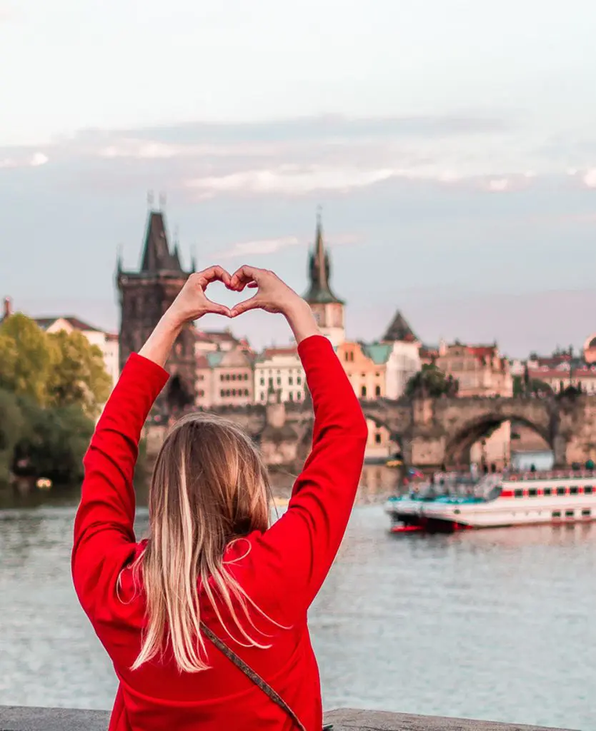 Woman in Charles Bridge, Prague