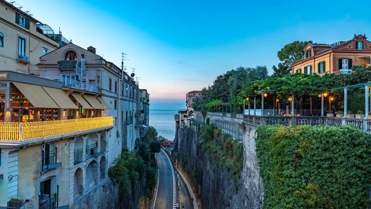 The street view of Via Luigi de Maio in Sorrento, one of the must-see places on the Amalfi Coast. 