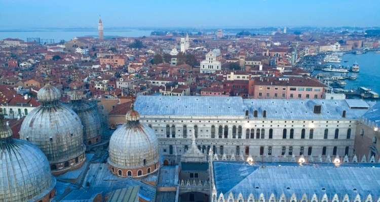 Traveling between Venice and Marco Polo Airport