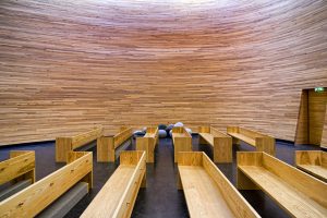 Kamppi Chapel of Silence, Interior