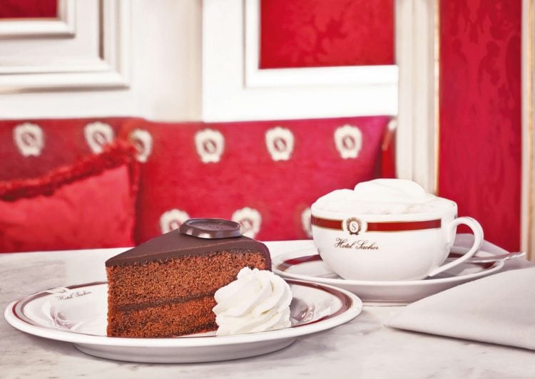 Photo courtesy of the official Sachertorte website: https://www.sacher.com/original-sacher-torte/bildergalerie/