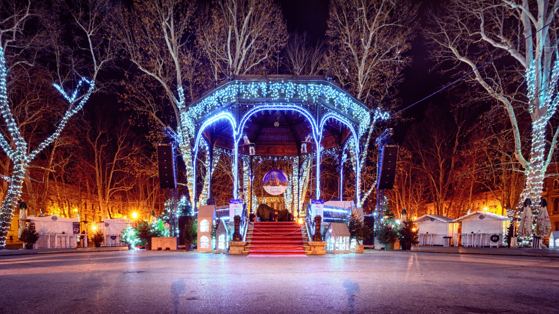 Această imagine prezintă decorațiuni de Crăciun în Zagreb.