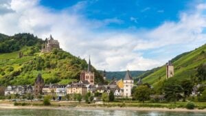 Castles built along a river.