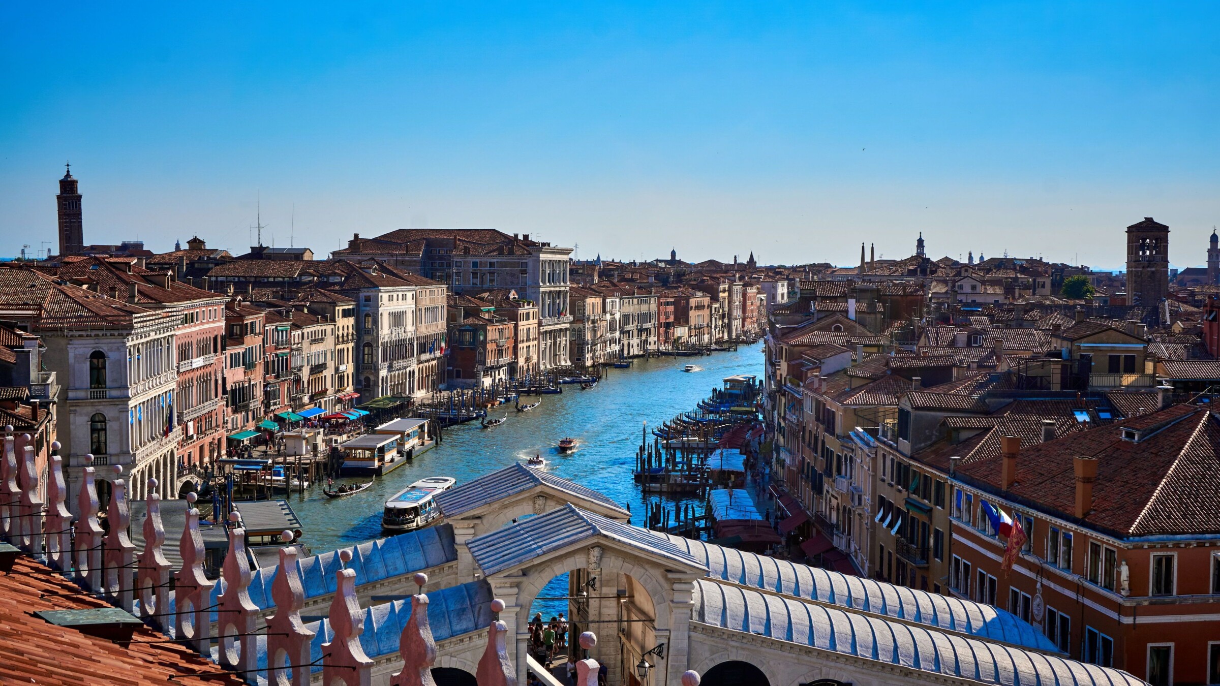 A panoramic view of the Grand Canal from a rooftop. 