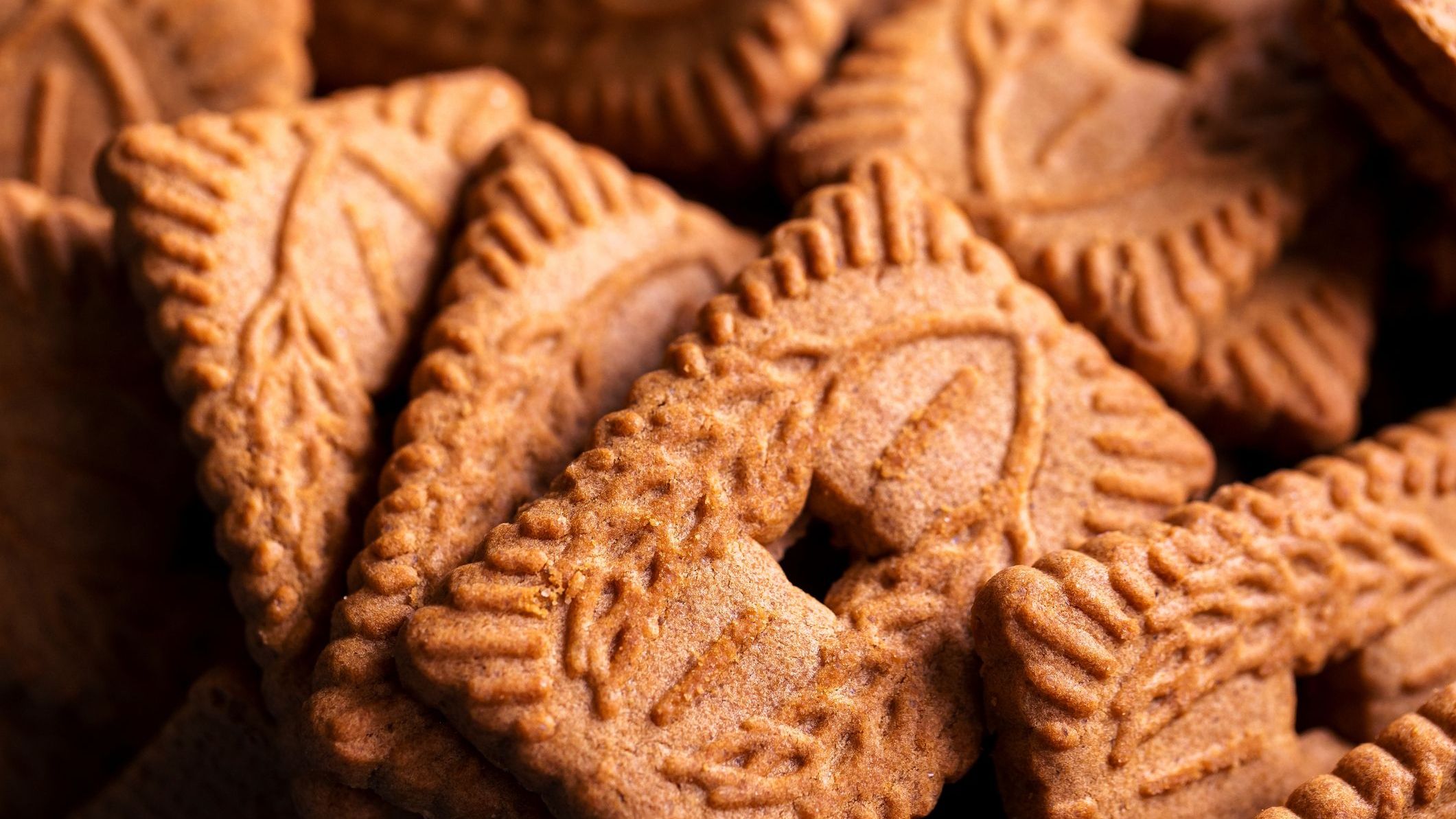 A close-up of brown cookies.